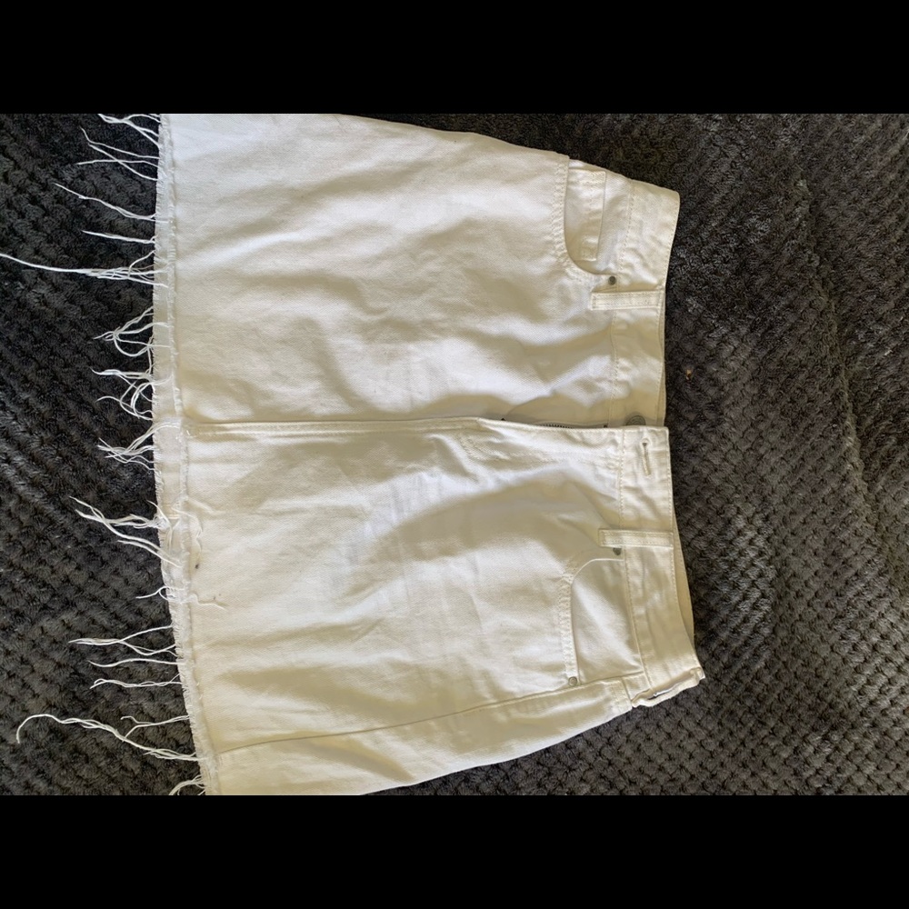 New without tag pacsun white jean skirt